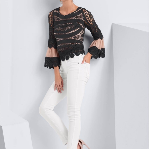 NWT Venus lace up bell sleeve top - Picture 7 of 15
